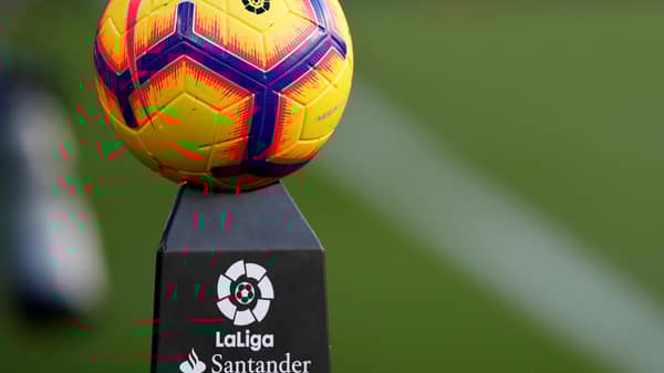 FILE PHOTO: La Liga Santander – FC Barcelona v Real Betis