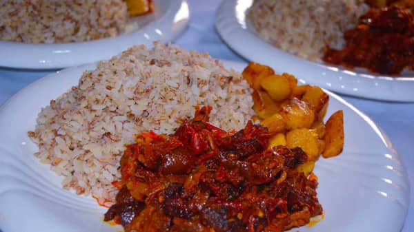 Ofada-Rice-and-StewJPG-1-1024×683