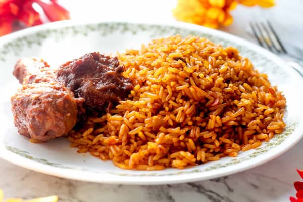 jollof-rice-cooking