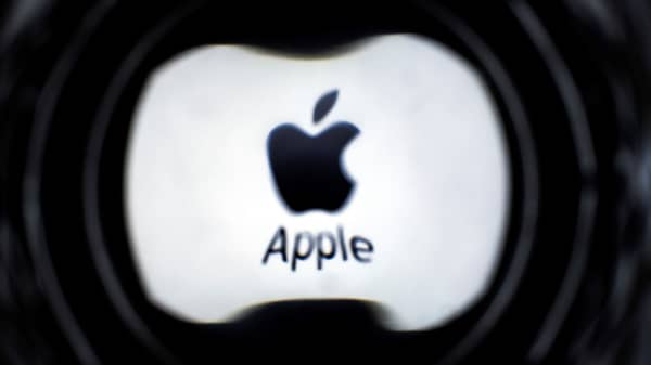 FILES-FRANCE-INTERNET-INVESTIGATION-APPLE