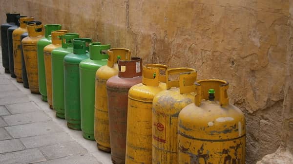 gas cylinder