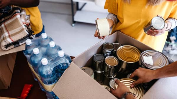 generous-people-helping-to-poor-people-gm