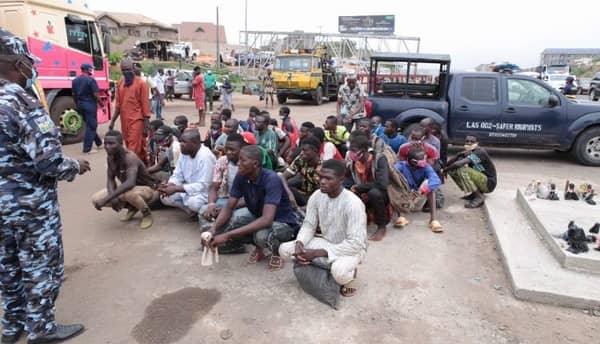 Travelers-1-750×430