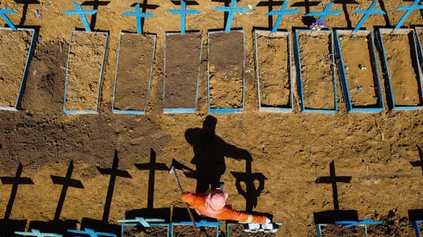BRAZIL-HEALTH-VIRUS-CEMETERY