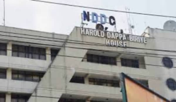 D6322D33-A826-4757-8CB3-0392BB8DA792