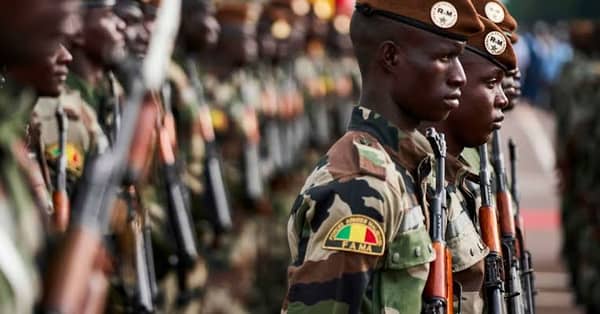 Malian soldiers