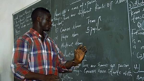 teacher-nigeria-640×360
