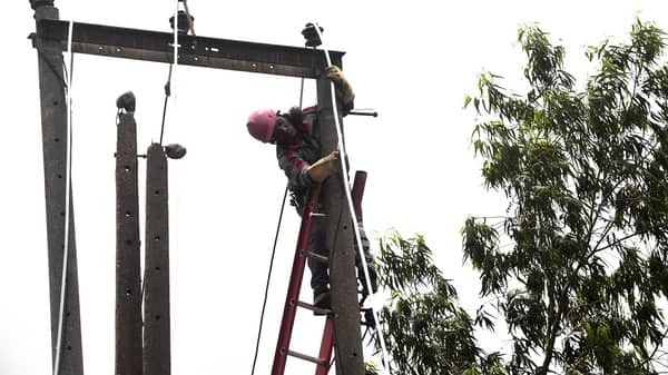 NIGERIA-ECONOMY-OIL-ELECTRICITY