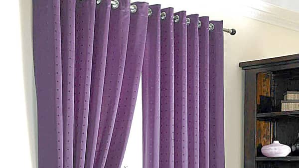 Velvet-Curtain-