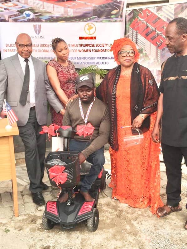 06AA0C1F-484F-40CD-A8EF-E18E4F4CF4C2