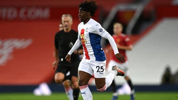 Crystal-Palace-Eberechi-Eze-runs-with-the-ball during a match against Man UNited Photo by Shaun Botterill for Getty Images