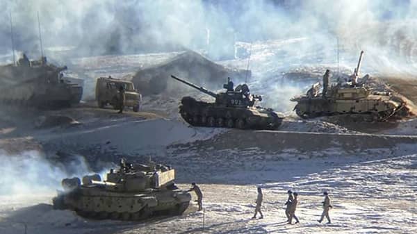 FILES-INDIA-CHINA-BORDER-POLITICS-MILITARY