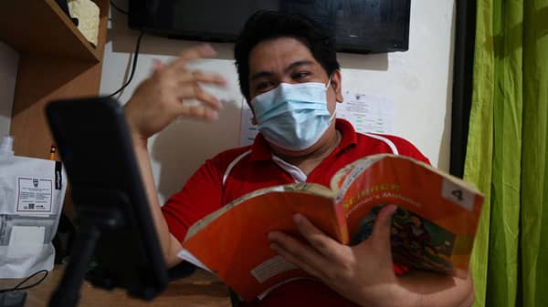 PHILIPPINES-EDUCATION-HEALTH-VIRUS