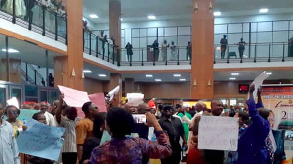 Parliamentary-Staff-Association-of-Nigeria-696×445