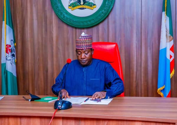 2F053E07-3991-4A32-919B-04AC50E2FEB8