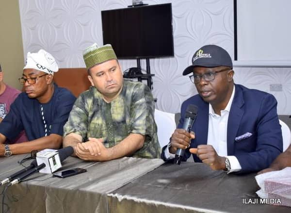 E5F570B7-342F-4F09-9206-683DE364D4C6