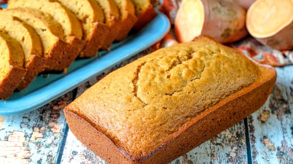 Sweet patato-included bread