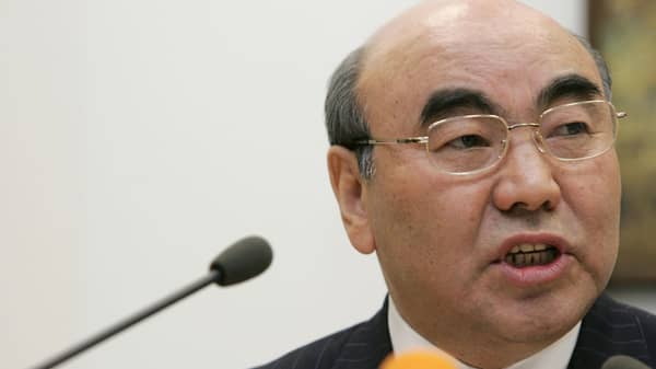 Akayev speaks during a news conference on the situation in Kyrgyzstan, in Moscow