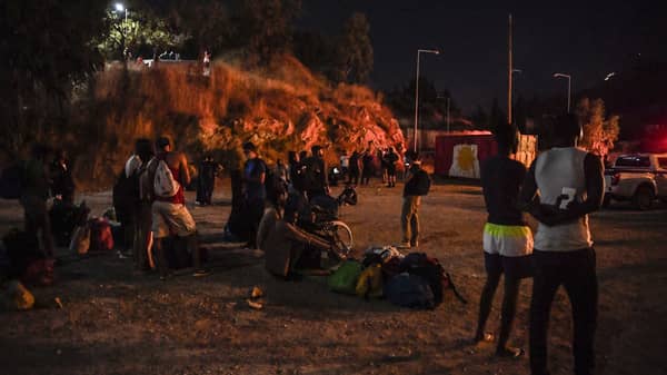 GREECE-EUROPE-MIGRATION-CAMP-FIRE