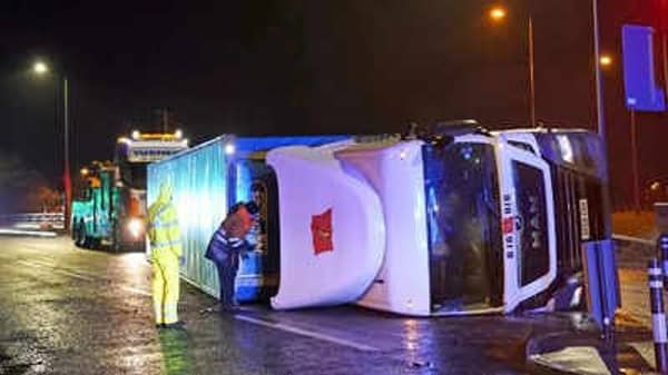 23918745-BEC1-4598-804E-6163F1C3A801