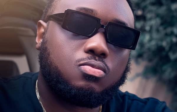 897AA52B-E62D-44D8-88B7-10004877D785