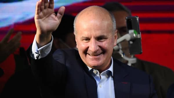 Indecisión, caída del oficialismo y récord de candidatos enmarcan elecciones en Costa Rica