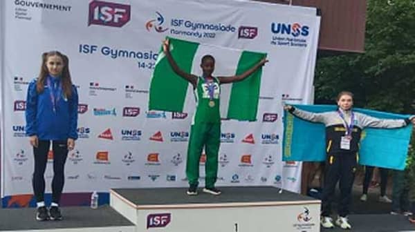 Golden-Ronke-Alabi-on-the-podium
