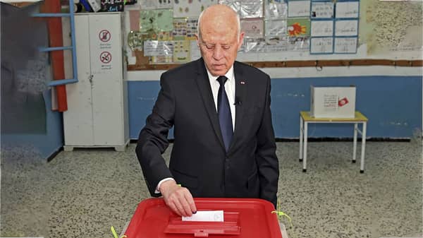 TUNISIA-CONSTITUTION-REFERENDUM-VOTE