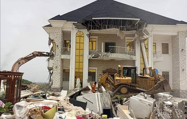 Kpokpogri-House-Demolition-1