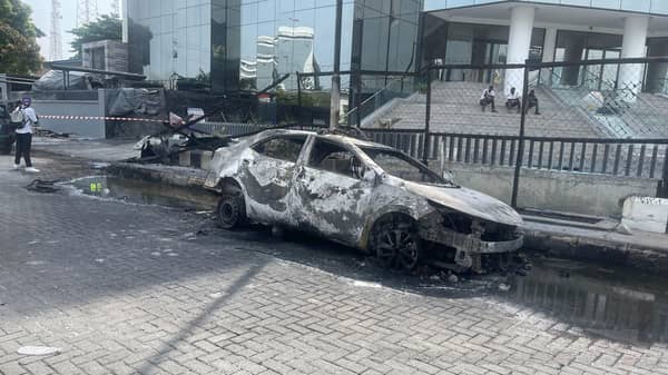 Burnt-vehicle-