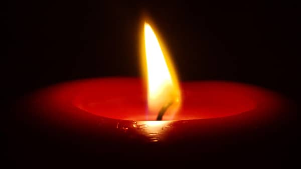 candle-light-1170871