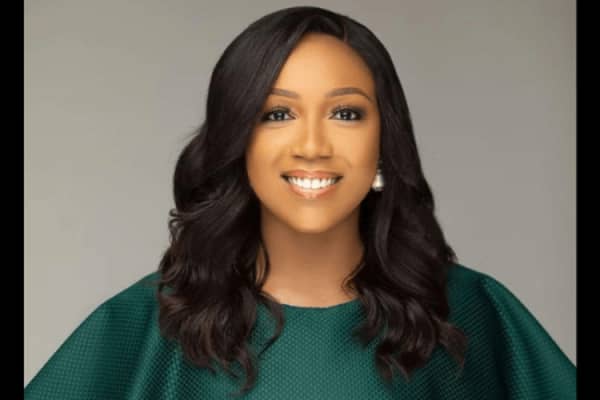 Tosin-Faniro-Dada.-450×300