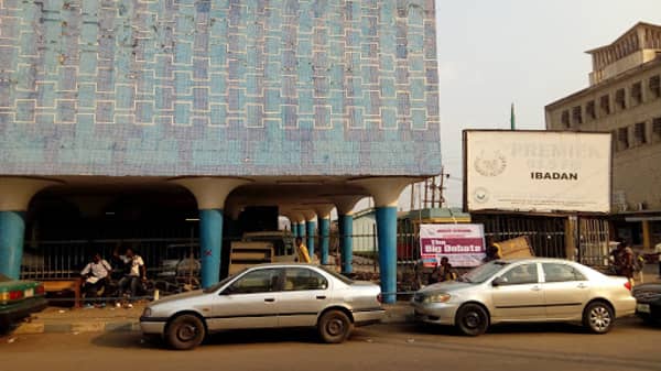 AF1QipOfDS6j6W1XWhGPTrOxa6ME2sb4-6VPC0FN9NtC