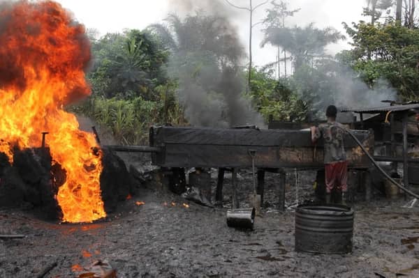 nigeria-illegal-oil-refining-bunkering-2