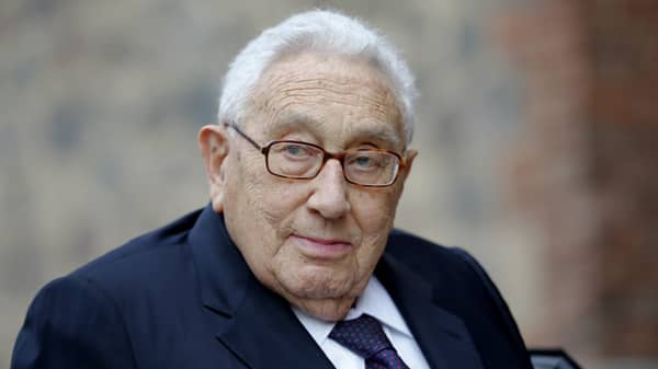 Former U.S. Secretary of State Kissinger arrives for a memorial service for late Social Democratic senior politician Bahr at St. Mary’s Church in Berlin