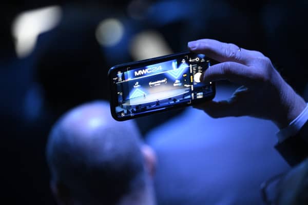 SPAIN-WIRELESS-TELECOMS-INTERNET-MOBILE