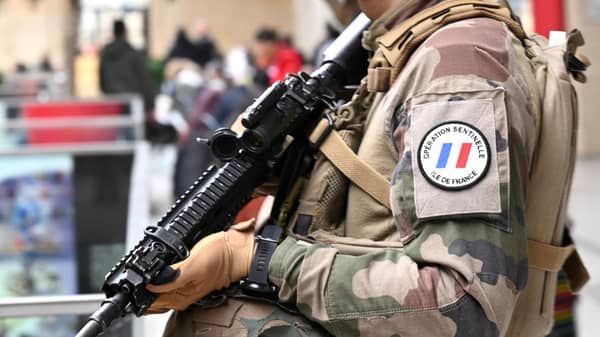 FRANCE-POLITICS-GOVERNMENT-SECURITY