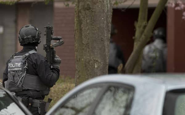 r0_0_800_600_w800_h600_fmax