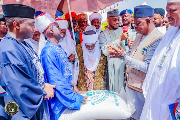 Zamfara-Governor-Dauda-Lawal-Food