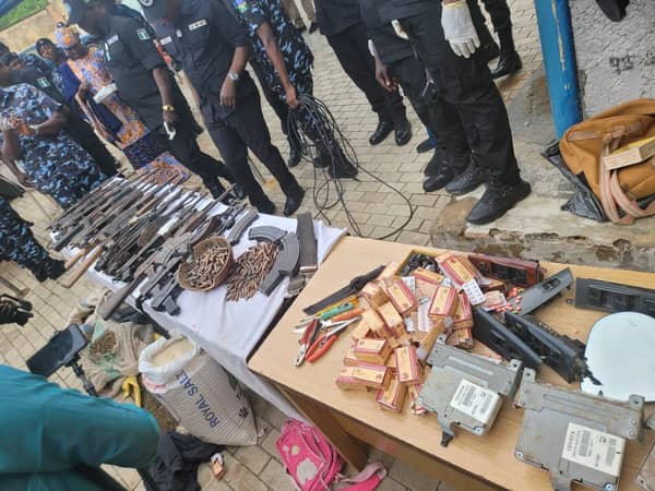 Police arrest woman with AK-47 in bag of Garri