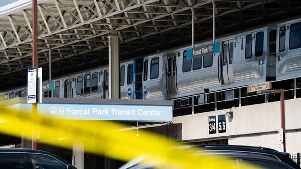 skynews-chicago-train-forest-park_6675586