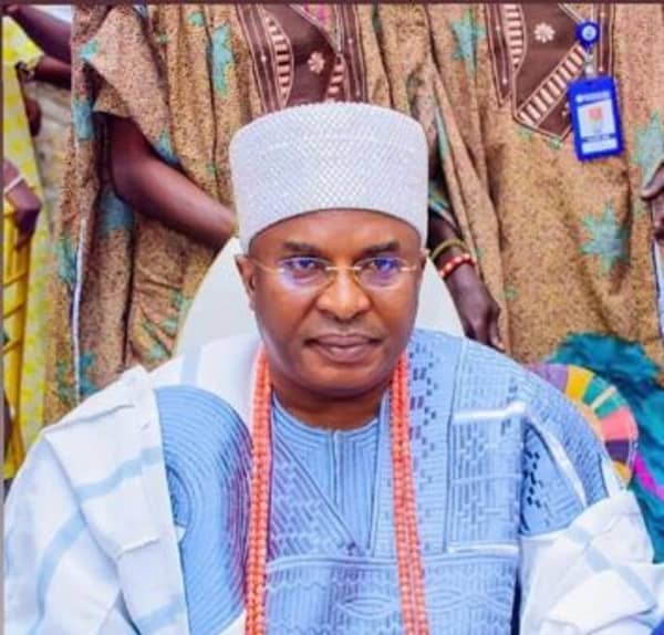 Alapomu-of-Apomu-Oba-Kayode-Adenekan-Afolabi-355×340