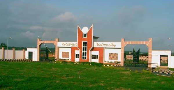 KolaDaisi-University