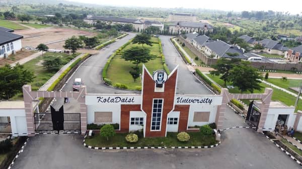 koladaisi-university-front-view