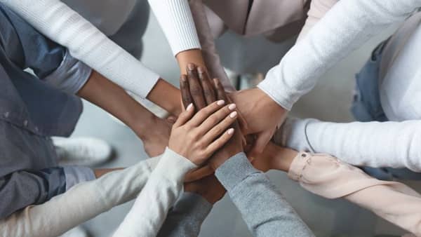 How-To-Build-A-Strong-Team-Culture-In-10-Steps