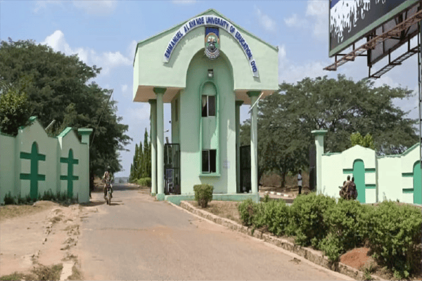 Emmanuel Alayande University