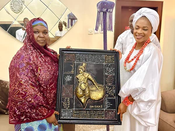 Olori-Ogunwusi-Ooni-Ife-borno