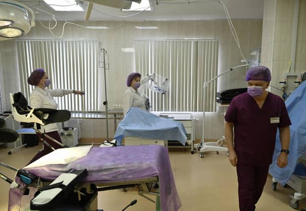 UKRAINE-RUSSIA-CONFLICT-WAR-FAMILY