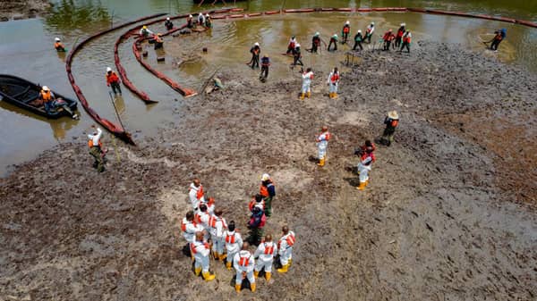 Restoring shoreline at Bomu