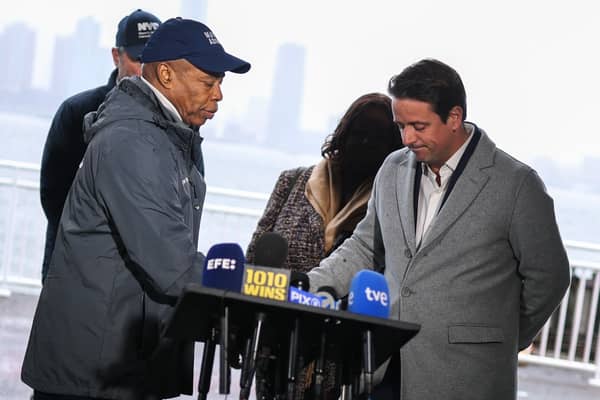 US-CRASH-HELICOPTER-NEWYORK